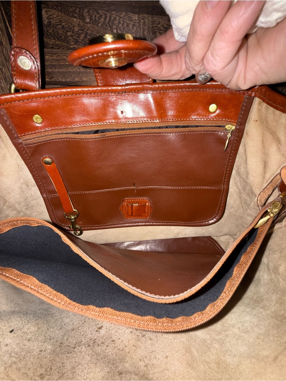 Vintage Dooney & Bourke AWL British Tan Large Leather Shopper Tote Duck Logo USA - Picture 9 of 9